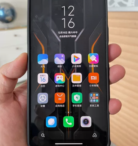 红米K40，无拆无修，低价出售 感兴趣的话...