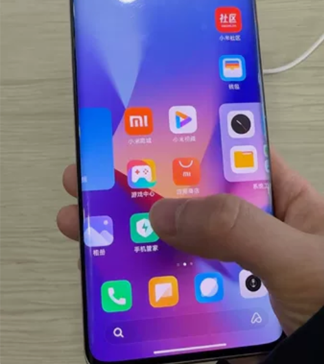 小米civi3 几乎全新 只用了几个月还是...