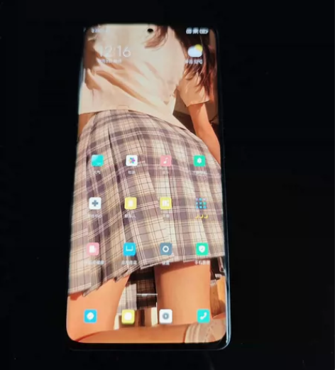 小米12Pro 8+256 屏幕完好 有轻...