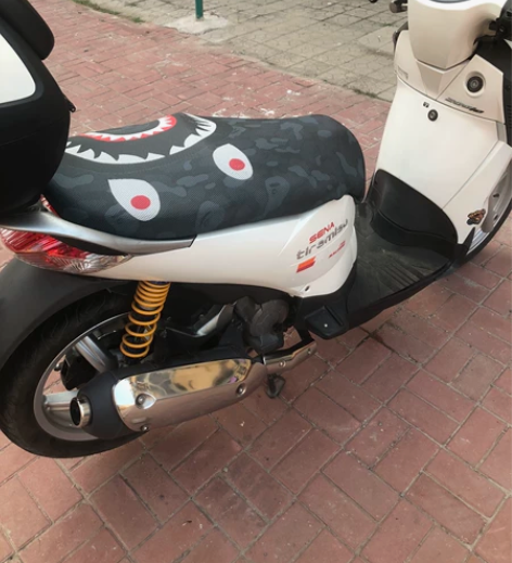 阿普利亚圣甲虫白色，17年的车，手续齐全，...