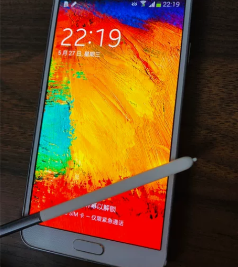 三星Galaxy Note 3 N 750...