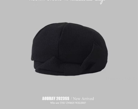 贝雷帽。试了有点小，忘了退了。几乎全新 感...