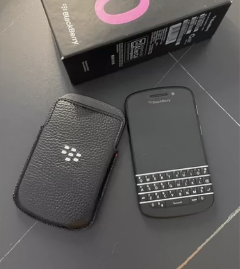 黑莓blackberry Q10 尘封多年...