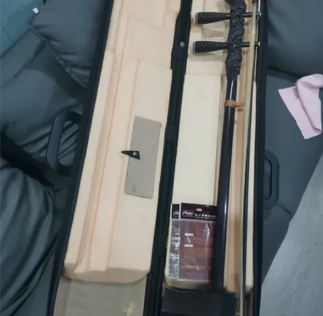 越胡全新黑檀木龙头，亏本处理 感兴趣的话点...