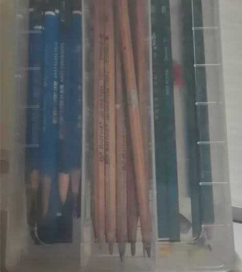素描铅笔加个盒 感兴趣的话点“我想要”和我...