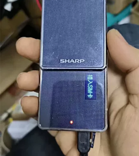 夏普sh9220c 没卡不知道好坏不退不换...