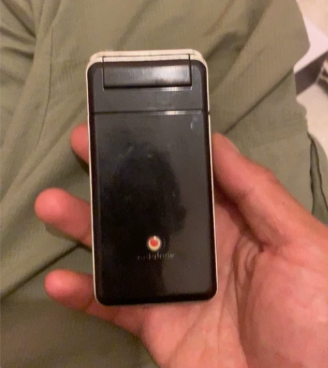 夏普老手机一部，型号903SH能开机，二手...