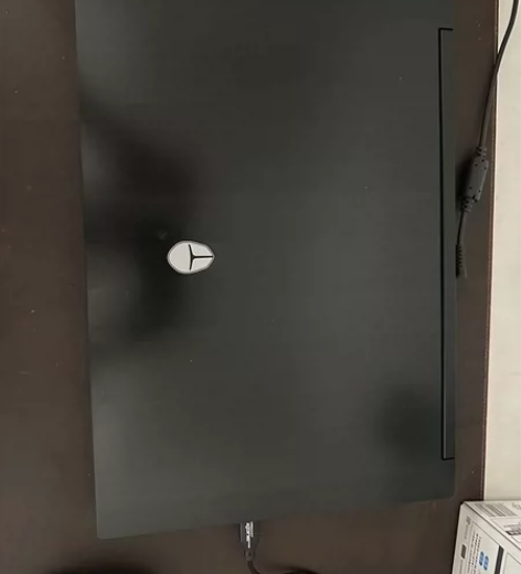 雷神911黑幽灵电竞本144hz屏幕刷新率...