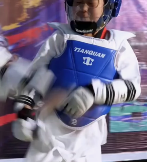 全新未用跆拳道护具装备 给小孩买的跆拳道护...