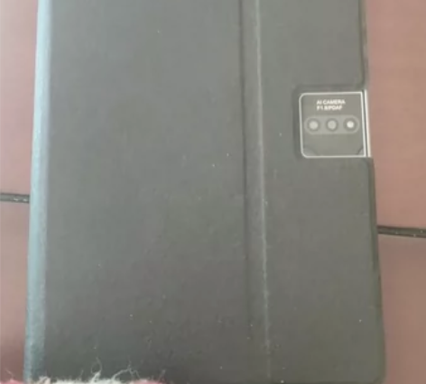 戴睿平板,运行流畅,不卡顿,屏幕轻微划痕,...