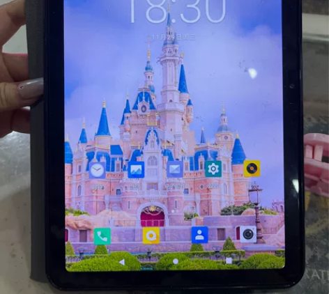 电台二手闲置平板6g128g 没磕碰都是壳...