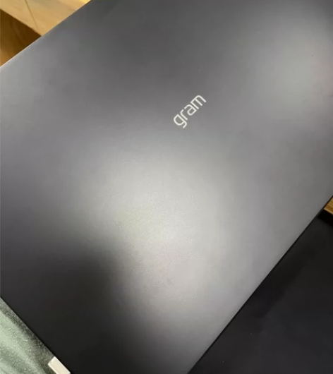lg gram 16 2021款 铝镁合金...