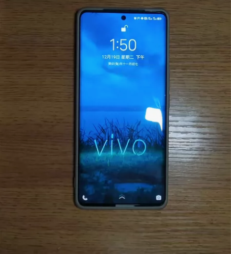 个人自用VIVO s16,五月份刚买,卖了...