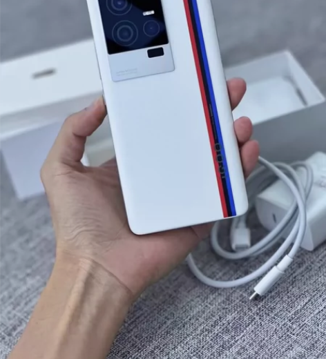 vivo iQOO 11 传奇版 16+2...