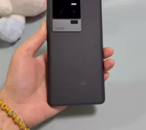 ViVO IQOO11 12+256 98...