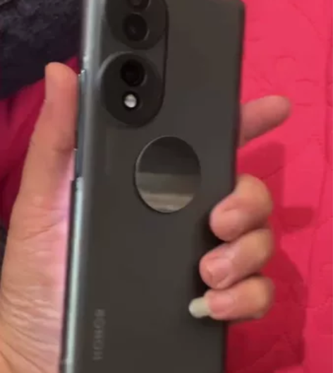 荣耀70,12+256g,5G版本,成色如...