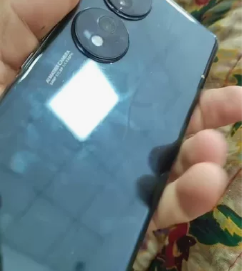 ?自用款荣耀70，12+256g，成色新全...