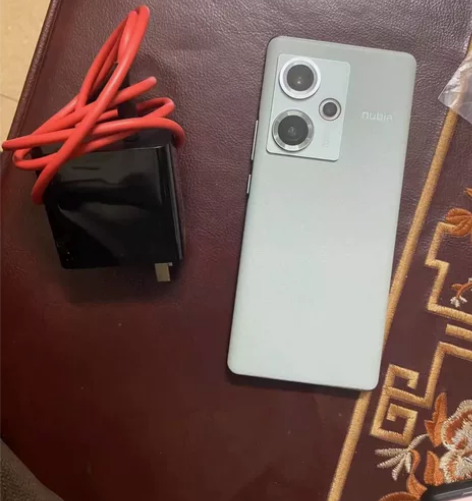 努比亚z50  12+512，手机无拆修全...