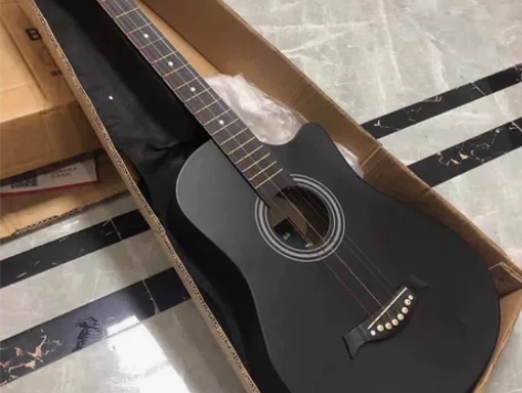 【1800买的一次没用】单板吉他全新38寸...