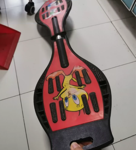 滑板车儿童游龙板蛇形二轮活力板初学者扭动专...