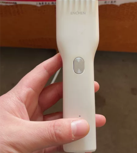 小米映趣电动理发器  送围布一条  几乎全...