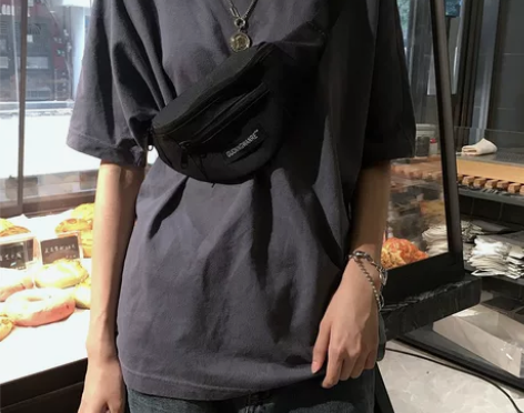 2021新款斜挎包女帆布韩版黑色个性简约百...