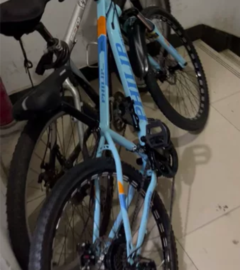 菲利普捷特  坦克-21速  配置：高碳钢...