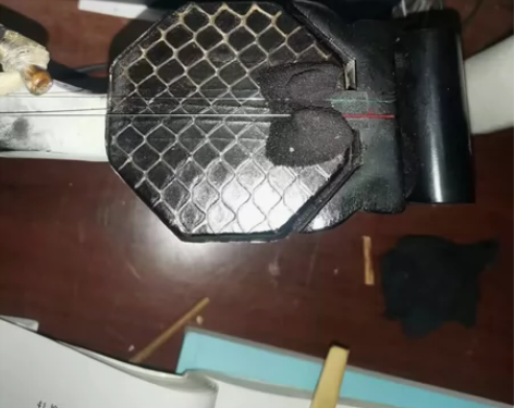 正宗黑檀木，买了3个月，本人愚笨学不会，忍...