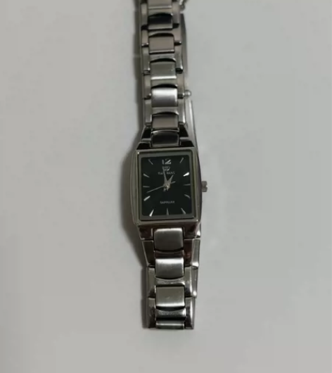 正品天王石英女士手表，黑色表盘，典雅大气，...