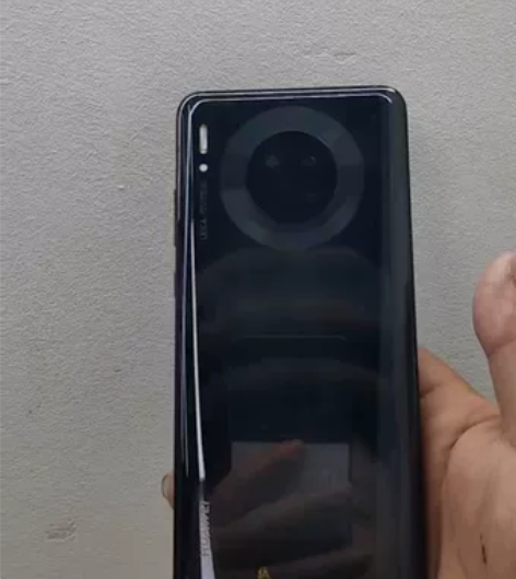 出华为mate30亮黑色8G+128G 成...