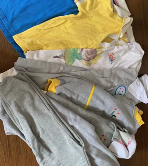 东湖洲幼儿园校服，120码，25元四季全套...