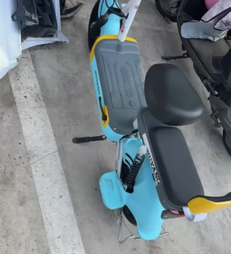 五羊电动车 没买一个月充电次数五次左右买的...