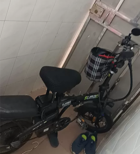 出折叠电动车, 可折叠放汽车后备箱,方便携...