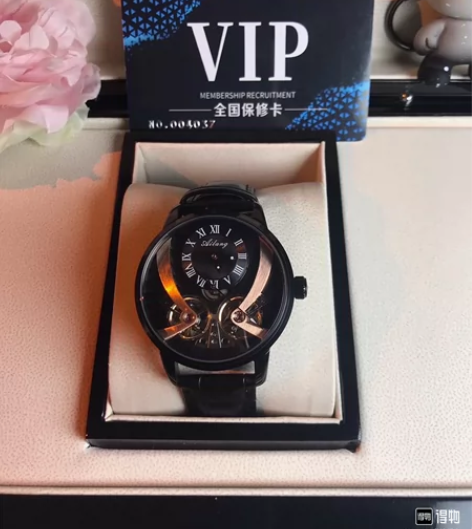 岀一个闲置艾浪手表9成新原价700多 保修...