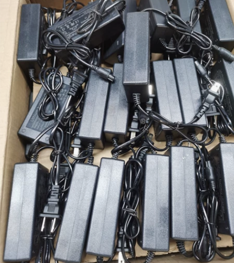 平衡车充电器！适合阿尔郎/领奥/迷你九号，...