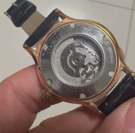 罗西尼机械女表，媳妇自己戴的手表，不是石英...