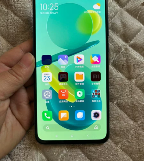 小米9高配版，8G运行，128G内在，无拆...