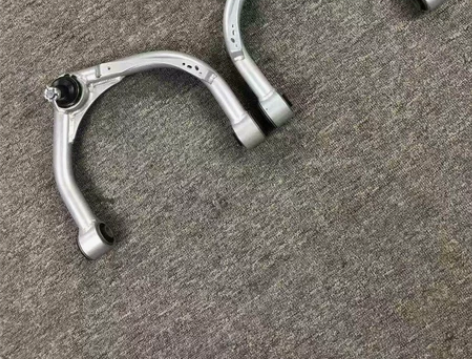 北京bj40 plus加强上摆臂支臂三角臂...