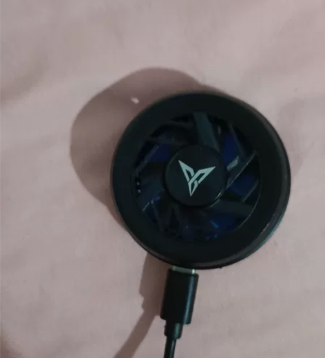 发智b5散热器，没用几回，有原装线 感兴趣...