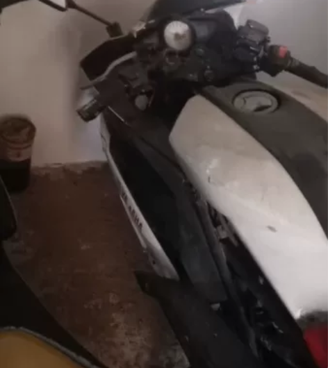 废铁价出牌子摩托车，都是品牌车！铃木，雅马...