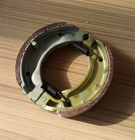 飞鹰酷星后轮刹车片一个，前期买来后，还没来...