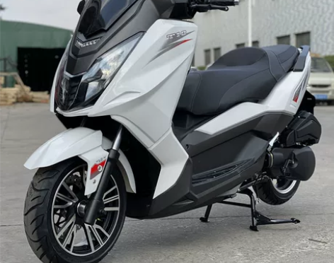 大型踏板车T10马杰斯特T9旅行车国四电喷...