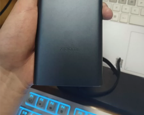 小米移动电源3 （10000毫安）95新没...