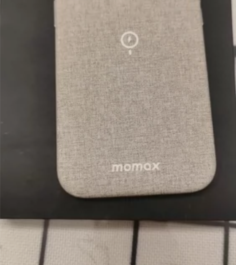 momax 摩米士，iPhone13pro...