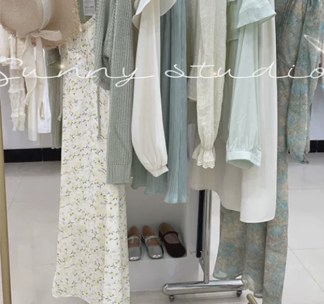 品牌女装杂款尾货批发十三行新款女装裙子上衣...