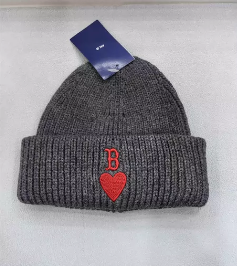 MLB针织帽保暖厚实毛线帽质量很好  全新...