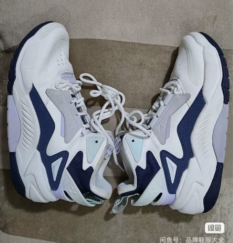 特步36码编号597黑爷系列板鞋2022春...