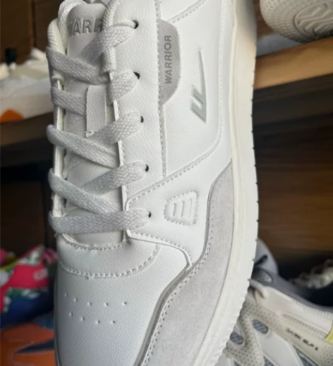 回力白板鞋69包邮不议价 感兴趣的话点“我...