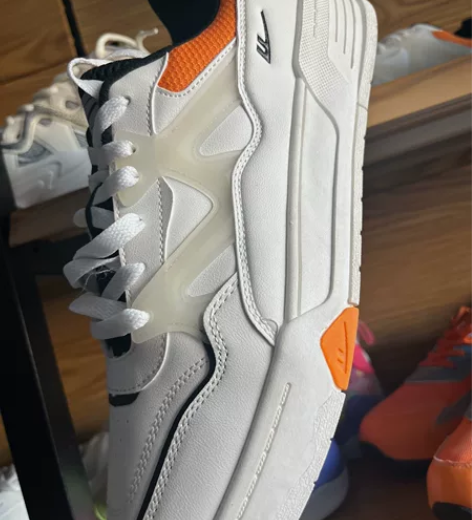 回力板鞋28出，全新 感兴趣的话点“我想要...