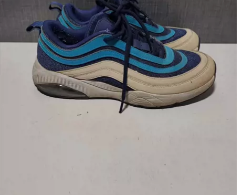 匹克男士运动鞋 40 码 包邮 [相机]图片均为实拍图有问题...